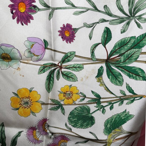 Gucci Pink "Flora" Print Silk Scarf Made in Italy - Picture 4 of 6